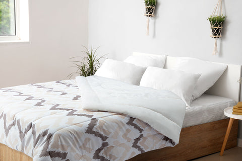 1-Piece Queen Comforter
